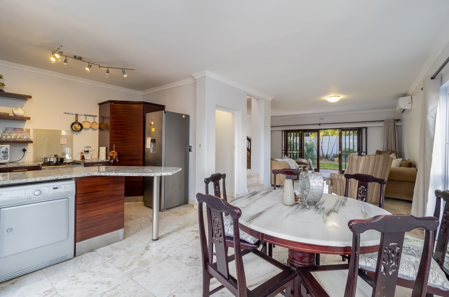 To Let 3 Bedroom Property for Rent in Kenilworth Western Cape